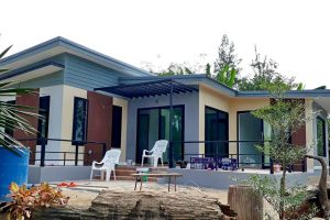 รีวิว บ้านน็อคดาวน์สไตล์โมเดิร์น พื้นที่ใช้สอย 50 ตร.ม. งบประมาณ 550,000 บาท