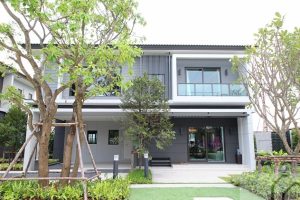 EP.941 รีวิว บ้านเดี่ยว CENTRO บางนา กม.7 ใกล้เมกะบางนา, และทางด่วนบูรพาวิถี ราคาเริ่มต้น 8.5 ล้านบาท