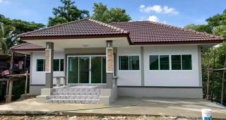 รีวิว บ้านชั้นเดียวแนวทรอปิคอล 3 ห้องนอน 2 ห้องน้ำ งบประมาณไม่เกิน 1 ล้านบาท