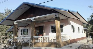 รีวิว บ้านเดี่ยวชั้นเดียวสไตล์ชนบท พื้นที่ใช้สอย 149 ตร.ม. งบประมาณรวม 900,000 บาท