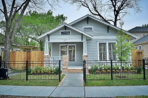 บ้าน Luxury Bungalow ดีไซน์หรูคลาสสิก