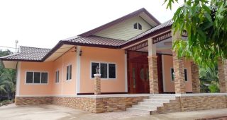 รีวิว บ้านชั้นเดียว แนวไทยประยุกต์ พื้นที่ใช้สอย 140 ตร.ม. งบประมาณ 900,000 บาท