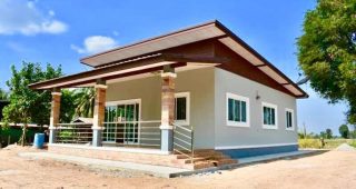 รีวิว บ้านโมเดิร์นชั้นเดียว หลังคาเพิงแหงน พื้นที่ใช้สอย 89 ตร.ม. งบประมาณ 740,000 บาท