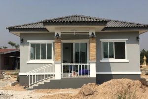 รีวิว บ้านชั้นเดียวยกพื้น แนวทรอปิคอล พื้นที่ใช้สอย 63 ตร.ม. งบประมาณ 650,000 บาท