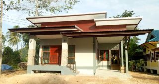 รีวิว บ้านโมเดิร์นชั้นเดียว หน้าแคบแต่ลึก พื้นที่ใช้สอย 170 ตร.ม. งบประมาณ 1 ล้านนิด ๆ