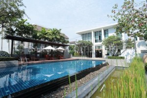ทาวน์โฮม บ้านกลางเมือง เออร์บาเนี่ยน ศรีนครินทร์ Baan Klang Muang Urbanion Srinakarin