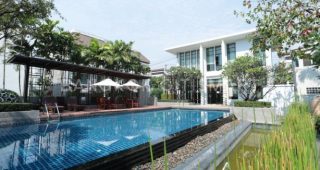 ทาวน์โฮม บ้านกลางเมือง เออร์บาเนี่ยน ศรีนครินทร์ Baan Klang Muang Urbanion Srinakarin