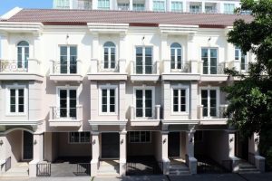 ทาวน์โฮม อินโฮม ลักชัวรี่ เรสซิเดนซ์ สุขุมวิท 16 In Home Luxury Residence