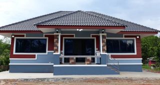 รีวิว บ้านชั้นเดียว แนวโมเดิร์นร่วมสมัย 4 ห้องนอน 2 ห้องน้ำ งบประมาณ 950,000 บาท