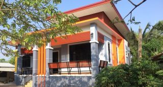 รีวิว บ้านโมเดิร์นชั้นเดียวยกพื้น พื้นที่ใช้สอย 125 ตร.ม. งบประมาณ 1.3 ล้านบาท