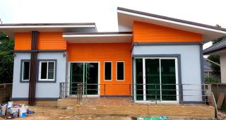 รีวิว บ้านโมเดิร์นชั้นเดียว หลังคาปีกนก พื้นที่ใช้สอย 77 ตร.ม. งบประมาณ 799,000 บาท