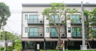 EP.1108 รีวิว บ้านกลางเมือง ราชพฤกษ์-พระราม 5 ทาวน์โฮม 3 ชั้น เริ่มต้น 3.59 ล้านบาท
