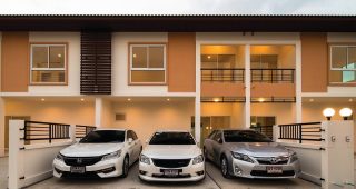 ทาวน์โฮม บ้านออมธนา ชัยพฤกษ์-วงแหวน Baan Aomtana Chaiyaphruek-Wongwaen