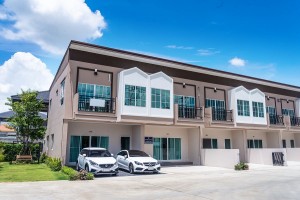 ทาวน์โฮม ลีฟวิ่งไพร์ม รังสิต-คลอง 2 Living Prime Rangsit-Klong 2