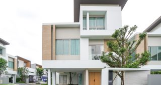 EP.2328 รีวิว Nirvana BEYOND พระราม 9-กรุงเทพกรีฑา บ้านเดี่ยว 3 ชั้น Unique Design สไตล์ Natural Modern เพื่อคนรุ่นใหม่ พร้อมฟังก์ชันพิเศษ Private Courtyard ใกล้พระราม 9 และสนามบินสุวรรณภูมิ ราคา 25-60 ล้านบาท*