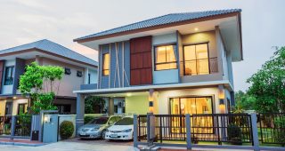 บ้านเดี่ยว โมเดิร์นทาวน์ อ้อมค่าย Modern Town Aom Khai