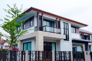 อินโทร พาร์ค หัวทะเล Intro Park Huathalae บ้านสไตล์โมเดิร์น บนถนนราชสีมา-โชคชัย