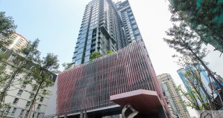 Mini Review : LAVIQ Sukhumvit 57 คอนโด Super Luxury สร้างเสร็จพร้อมอยู่ ราคาคุ้มค่าที่สุด ใกล้ BTS ทองหล่อ พร้อมเครื่องใช้ไฟฟ้าครบชุด