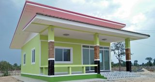 รีวิว บ้านโมเดิร์นชั้นเดียว สีเขียวอ่อน พื้นที่ใช้สอย 63 ตร.ม. 2 นอน 1 น้ำ งบประมาณ 4.5 แสนบาท