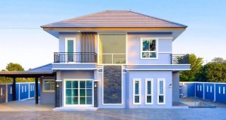แบบบ้านเดี่ยว 2 ชั้น สวยเก๋มีสไตล์ แบบโมเดิร์นทรอปิคอล ฟังก์ชันภายในจัดเต็ม วัสดุเกรดพรีเมียม มีคุณภาพ