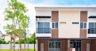ทาวน์โฮม โกลเด้น ทาวน์ แหลมฉบัง-ศรีสุวิช Golden Town Laemchabang-Srisuvit