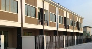 ทาวน์โฮม แคปปิตอลซิตี้ ธัญบุรี-คลอง 8 Capital City Tanyaburi-Klong 8