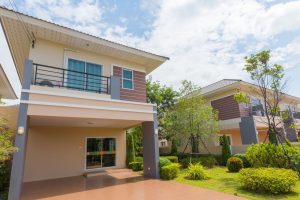 บ้านแฝด มณีรินทร์ วิลเลจ บางพระ Maneerin Village Bang Phra