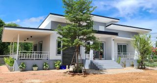 บ้านสวยสไตล์โมเดิร์น ที่เน้นประโยชน์ใช้สอยแบบสุดคุ้ม ในพื้นที่ 149.85 ตร.ม. วัสดุเกรดเอ งบประมาณ 1.4xx ล้าน*