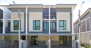 EP.2377 รีวิว timehome 62 by NL Asset ทาวน์โฮม สไตล์ Simply Nordic ใกล้ทางด่วน, Airport Link และรถไฟฟ้าสายสีเหลือง เริ่ม 4.39 ล้านบาท*
