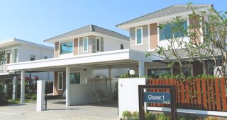 ไลฟ์ การ์เด้น โฮม โรงโป๊ะ Life Garden Home Rongpo บ้านเดี่ยว และ บ้านแฝด 2 ชั้น ทำเลดี ใกล้ ถ.สุขุมวิท และ ท่าเรือแหลมฉบัง