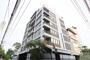 รีวิว คอนโด ดับบลิว เอท ทองหล่อ 25 / W8 Thonglor 25 ใกล้ BTS ทองหล่อ
