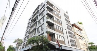 รีวิว คอนโด ดับบลิว เอท ทองหล่อ 25 / W8 Thonglor 25 ใกล้ BTS ทองหล่อ
