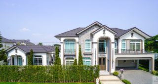 EP.2406 รีวิว Grandio สาทร บ้านเดี่ยวพร้อมสระว่ายน้ำส่วนตัว* ใกล้สาทร-สีลม เริ่ม 18-30 ล้านบาท*