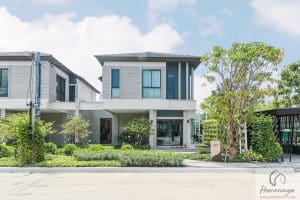 EP.2075 รีวิว V Compound บางนา-ศรีนครินทร์ ทาวน์โฮมและบ้านแฝดที่มาพร้อมสัญญาณกันขโมย และ Home Automation ในสังคมการอยู่อาศัยเป็นส่วนตัว เพียง 95 ครอบครัว เริ่ม 3.59 ล้านบาท*