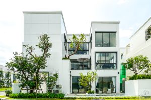 EP.2140 รีวิว AERIE ศรีนครินทร์-กรุงเทพกรีฑา บ้านเดี่ยวหรู 3 ชั้น ดีไซน์โดดเด่น พร้อม Inner Courtyard ในบ้าน เริ่ม 16.9-35 ล้านบาท*