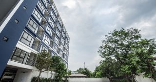 เพลิน เพลิน คอนโด พระราม 7–บางกรวย 2 Ploen Ploen Condo Rama 7-Bang Kruai 2 เริ่ม 990,000 บาท*