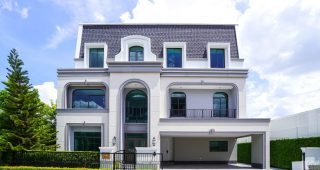 EP.2462 รีวิว The Grand วิภาวดี 60 บ้านหรูพร้อมสระว่ายน้ำ *และลิฟต์ส่วนตัว* ใกล้รถไฟฟ้า 3 สาย และสนามบินดอนเมือง เริ่ม 16.99-50 ล้านบาท*