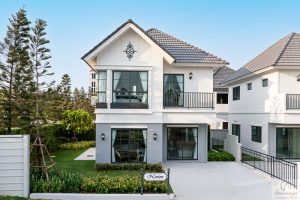 รีวิว Modi Villa บางนา 2 (ซ.เอแบค) บ้านซีรีส์ใหม่สไตล์ English Cottage พร้อม Smart Home & Smart Airflow* เป็นส่วนตัว เพียง 96 ครอบครัว ทำเลดี ใกล้ ABAC, ทางด่วน และสนามบินสุวรรณภูมิ เริ่ม 3.99 ล้าน*