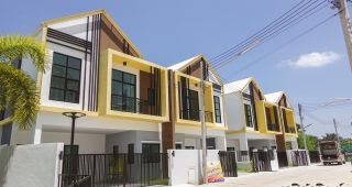 บ้านแฝด เอริก้า วิลล์ สวนส้ม-สมุทรสาคร Arika Ville Suansom-Samut Sakhon ราคาเริ่ม 3.79 ล้านบาท*