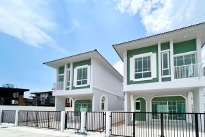 ประภัสสร แกรนด์วิลล์ 26 อมตะนคร-มาบสามเกลียว Praphassorn Grand Ville 26 Amata Nakorn-Map Sam Kliaw ราคาเริ่ม 1.7 ล้านบาท*