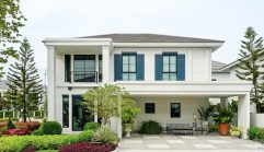 รีวิว เศรษฐสิริ วัชรพล-เทพรักษ์ บ้านเดี่ยวหรูสไตล์ Georgian ส่วนกลางใหญ่วิวทะเลสาบ ทำเลใกล้รถไฟฟ้า และทางด่วน 3 สาย เริ่ม 13.99 ล้าน*