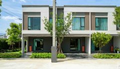 รีวิว Pleno รามอินทรา-บางชัน สเตชั่น 2 ทาวน์โฮมบรรยากาศรีสอร์ต ริมทะเลสาบ ภายในซอยรามอินทรา 117 ใกล้รถไฟฟ้าสายสีชมพู สถานีบางชัน เริ่ม 2.98 ล้าน*