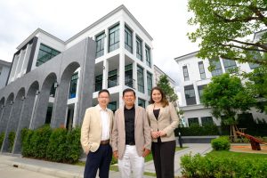 พฤกษา นำเมกะเทรนด์ ผนึกกลุ่มโรงพยาบาลวิมุต เปิดตัว“ไพนน์ เวลเนส เรสซิเดนซ์ ประชาชื่น” ชูโมเดลบ้านเวลเนสเต็มรูปแบบแห่งแรก เชื่อมต่อ Health to Home ดูแลสุขภาพใกล้ชิดถึงบ้าน ราคา 12-20 ล้านบาท