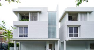 EP.2453 รีวิว บ้าน 365 สุขุมวิท 77 บริบทใหม่แห่งความงาม ใจกลางสุขุมวิท บ้านเดี่ยว 3 ชั้น เริ่ม 27-40 ล้านบาท*