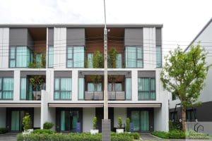 EP.2455 รีวิว Baan Klang Mueng รามคำแหง 174 สเตชั่น ใกล้รถไฟฟ้าสายสีส้ม สถานีเคหะรามคำแหง Early Bird 3.99 ล้านบาท*