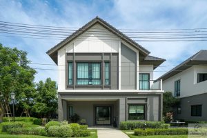 EP.2464 รีวิว BRITANIA ราชพฤกษ์ 345 บ้านเดี่ยวและบ้านแฝด สไตล์ English Gable ส่วนตัวเพียง 111 ครอบครัว บนทำเลศักยภาพ เพียง 2 นาที* ถึงถนนราชพฤกษ์ตัดใหม่ เริ่ม 4.39 ล้านบาท* (ส.ค. 67)