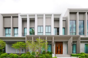EP.2476 รีวิว Bangkok Boulevard Signature บางแค บ้านเดี่ยวหรูหลังใหญ่สไตล์ Modern Colonnade พร้อมส่วนกลางครบครัน ใกล้สาทรและ MRT หลักสอง เริ่ม 23-35 ล้านบาท*