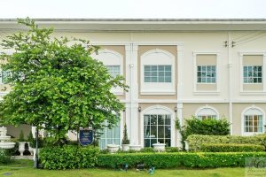 รีวิว Lio 2 รังสิต-คลอง 2 ทาวน์โฮมดีไซน์ใหม่ French Colonial Style ส่วนกลางครบครัน ใกล้ Future Park รังสิต ทางด่วนโทลล์เวย์ และรถไฟฟ้า 2 สาย เริ่ม 2.19 ล้านบาท*