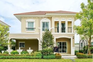 รีวิว Lanceo Prestige บางนา-ศรีวารี บ้านหลังใหญ่ French Colonial Style รองรับ EV Charger ทุกหลัง เชื่อมต่อทางด่วน 3 สาย ใกล้ King Power และสนามบินสุวรรณภูมิ เริ่ม 4.39 ล้านบาท*