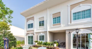 ลลิล ทาวน์ ไลโอ พัทยา-จอมเทียน Lalin Town Lio Pattaya-Jomtien ทาวน์โฮมสไตล์ฝรั่งเศส หนึ่งเดียวในพัทยา ราคาเริ่ม 1.xx ล้านบาท*